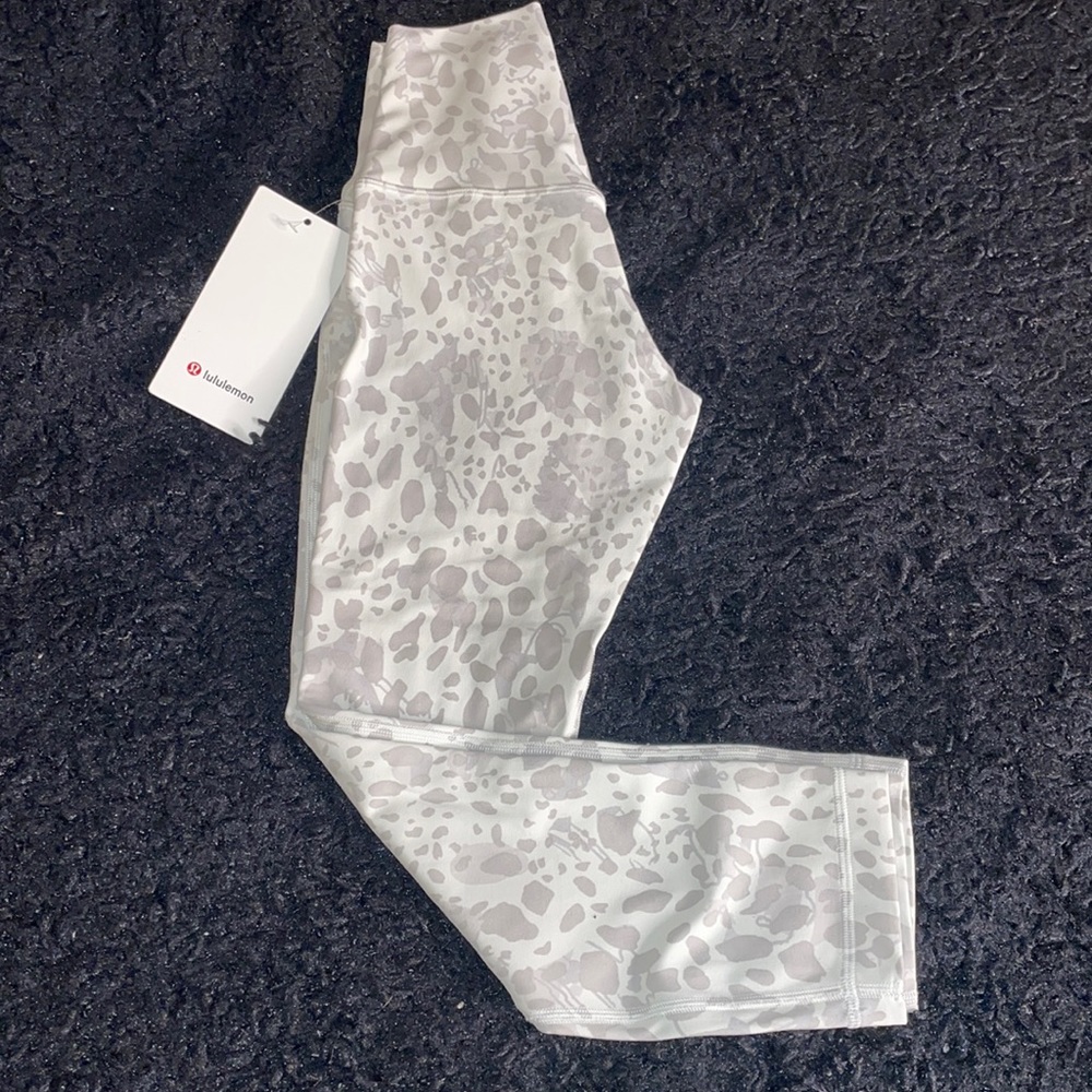 Lululemon align crop